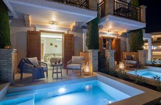 Deluxe Suite with Private Pool